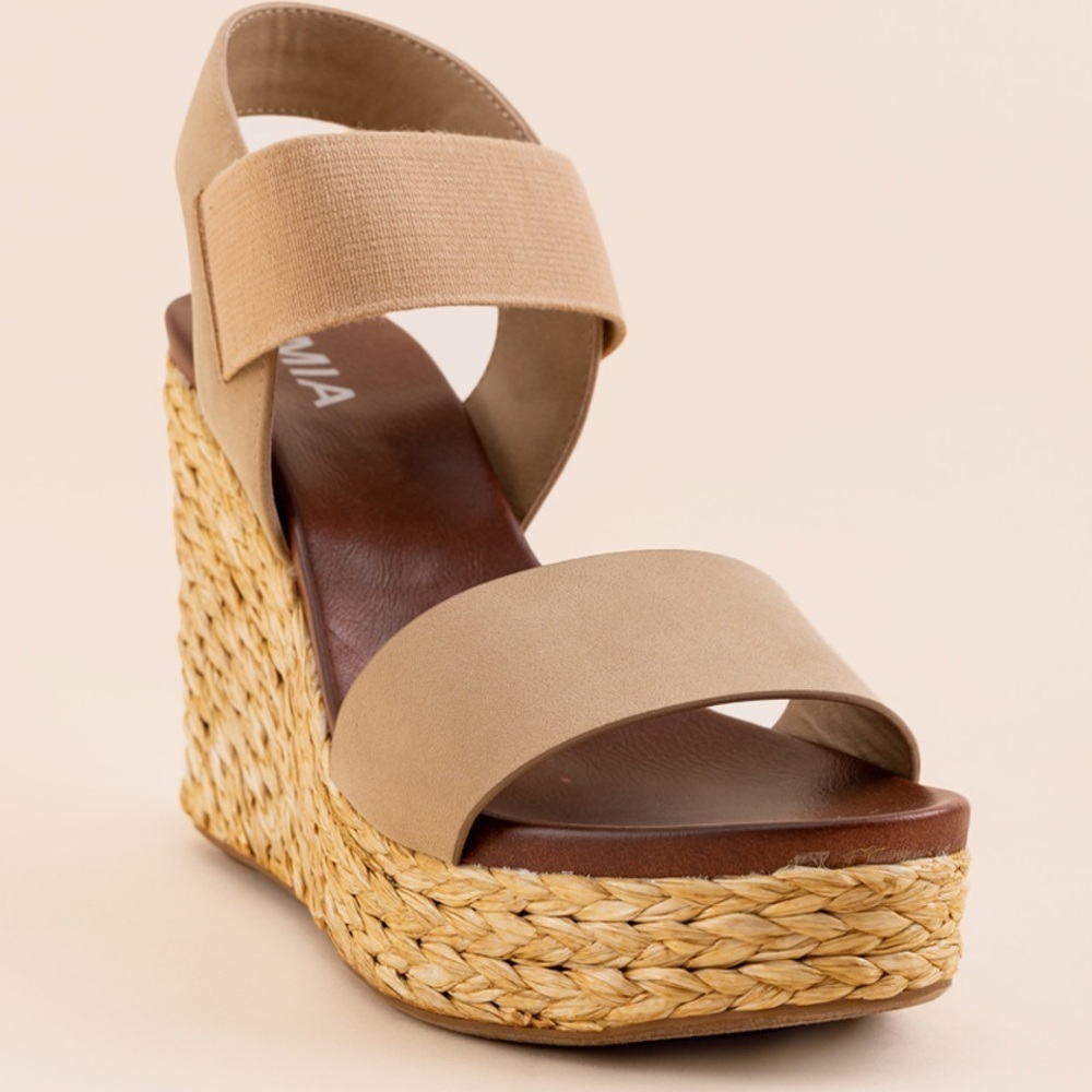 MIA Villa Neutral Tan Wedges Espadrilles Summer Sandals Size 8